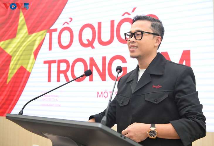 50.000 người cùng hoà nhịp hát Quốc ca tại concert “Tổ Quốc trong tim“ - ảnh 3