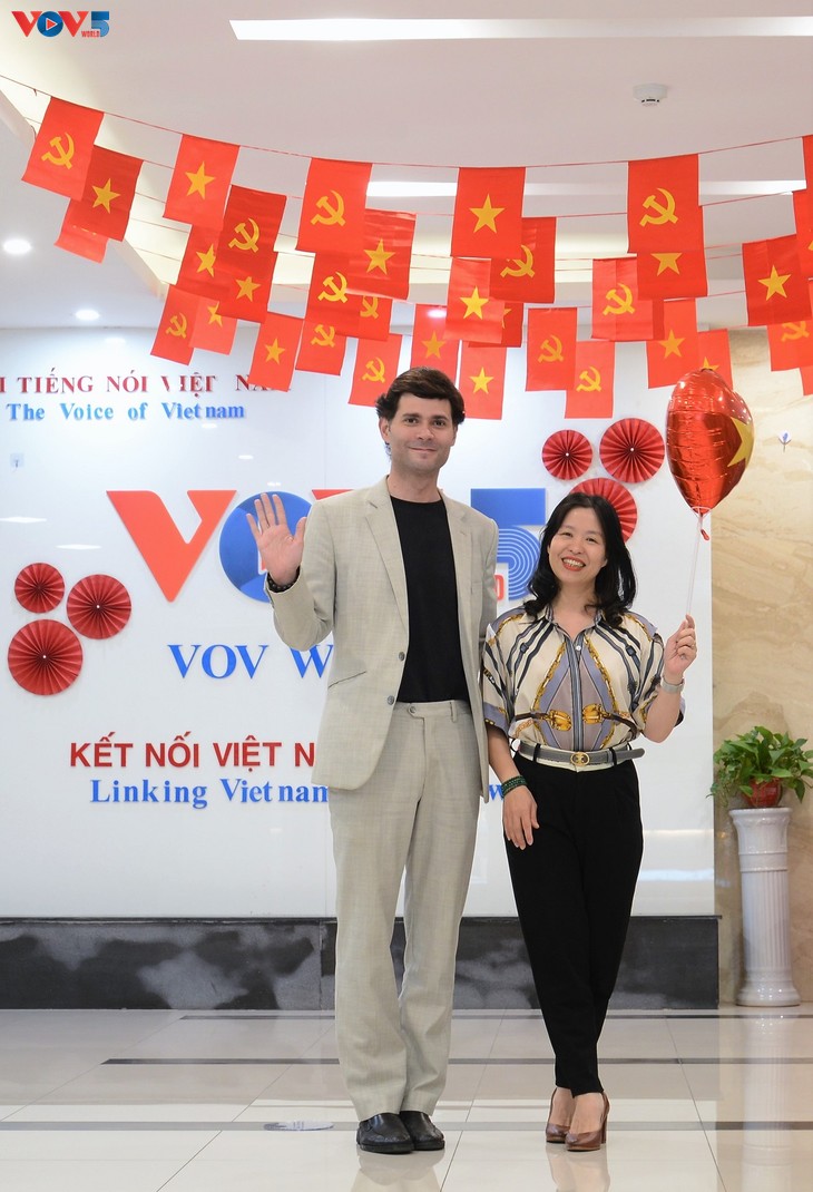VOV Internationale: 50 ans de fierté au service de l’unité nationale - ảnh 6