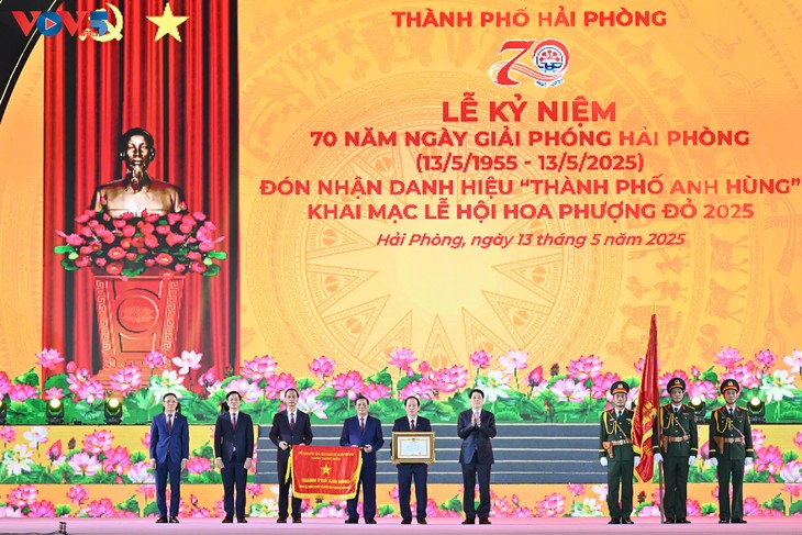 Hai Phong: 70 ans de libération et un nouveau statut héroïque - ảnh 1