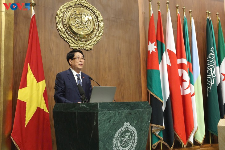 Le Président Luong Cuong prononce un discours inédit à la Ligue arabe - ảnh 1