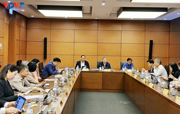 La loi sur la presse doit refléter l’évolution du journalisme moderne - ảnh 1