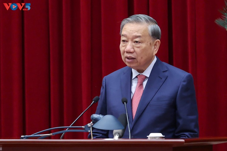 Ouverture du 15e Plénum du Comité central du Parti communiste vietnamien  - ảnh 2