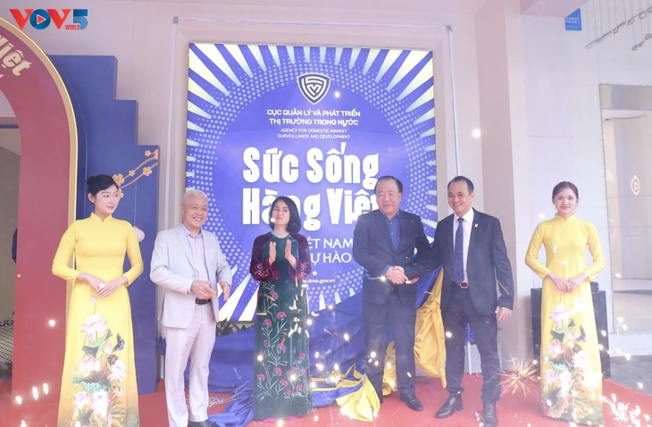 Hanoï inaugure un espace dédié à la promotion des produits vietnamiens - ảnh 1