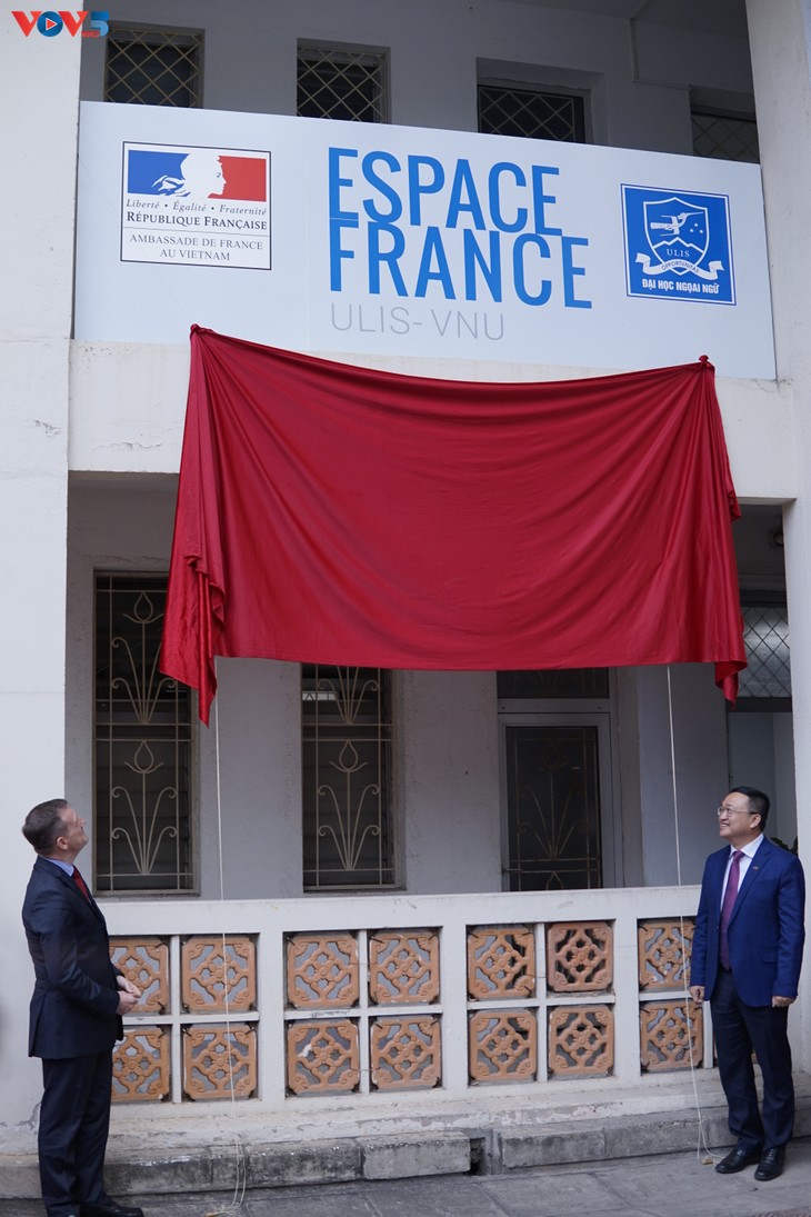 Le premier Espace France de Hanoi - ảnh 3