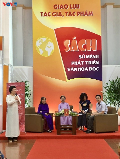 “Nữ sĩ thời gió bụi” của Lê Phương Liên: Nối bản chỉ sau hai tuần ra mắt - ảnh 5