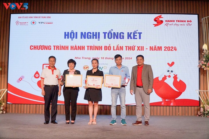 Hành trình Đỏ 2024 lập kỷ lục mới, tiếp nhận gần 130.000 đơn vị máu - ảnh 1