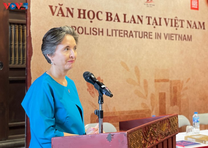 Văn học Ba Lan tại Việt Nam – hành trình đẹp đẽ từ xứ tuyết đến miền nhiệt đới - ảnh 1