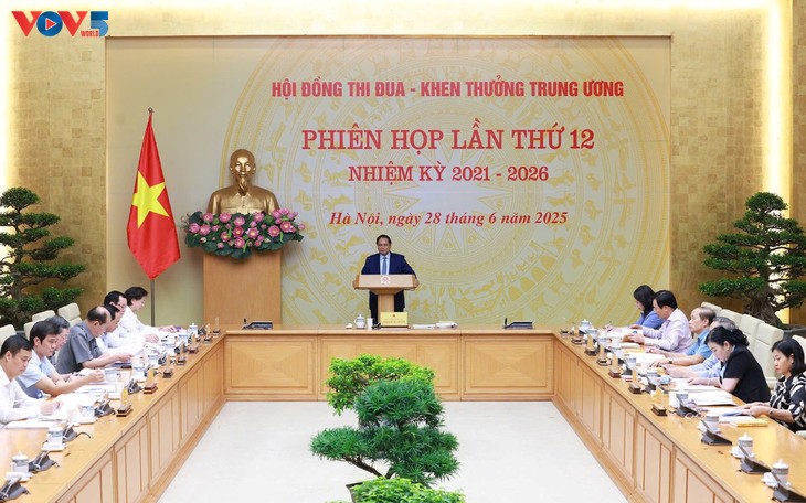 Thủ tướng Phạm Minh Chính: Nghiên cứu phát động phong trào toàn dân thi đua xây dựng và phát triển đất nước - ảnh 1