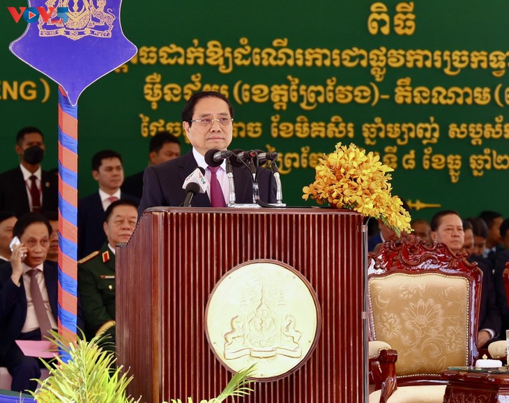 Khai trương cặp cửa khẩu quốc tế Tân Nam (Việt Nam) và Meun Chey (Campuchia)  - ảnh 2