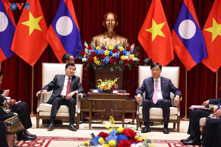 Tổng Bí thư, Chủ tịch nước Lào thăm và làm việc với Thành phố Hà Nội - ảnh 1