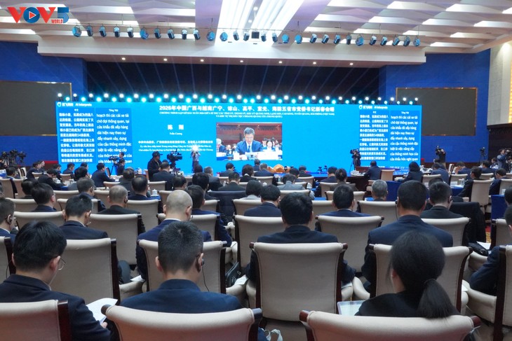 Việt Nam và Trung Quốc đẩy mạnh hợp tác thương mại nông sản - ảnh 1