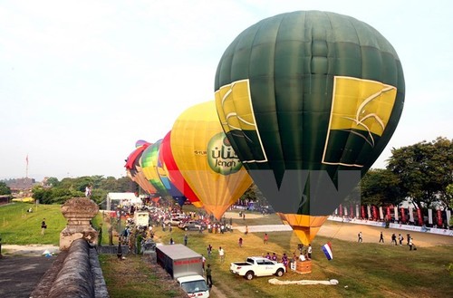 hot air balloon events 2016