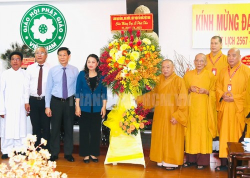 Actividades conmemorativas por el Día de Vesak 2023 vibran en todo el país - ảnh 1