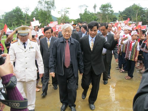 Nguyen Phu Trong, en el corazón de compatriotas de la región central - ảnh 1