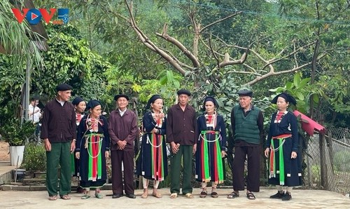 La danza Tac Xinh: el singular patrimonio cultural de los San Chay - ảnh 2