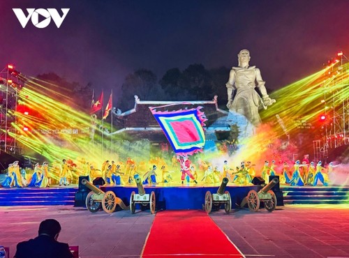 Celebración del 236.º aniversario de la victoria de Ngoc Hoi-Dong Da - ảnh 1