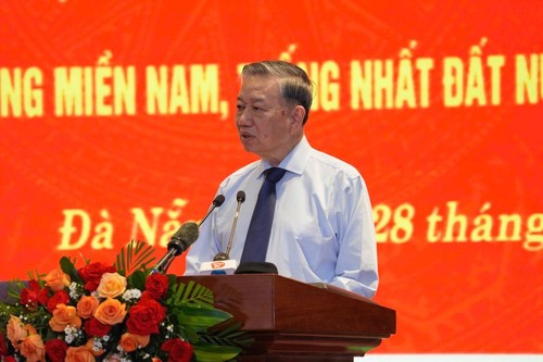 Todas las reformas están dirigidas a elevar el nivel de vida de la población, afirma líder político de Vietnam - ảnh 1