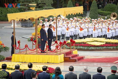 Secretario General del PCV preside ceremonia de bienvenida oficial al líder chino, Xi Jinping - ảnh 4