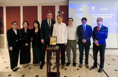 Placa conmemorativa honra primera sede de Embajada de México en Vietnam - ảnh 1