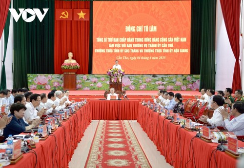 Una oportunidad histórica para “rediseñar” un sistema de gobierno más ágil, afirma Secretario General del PCV - ảnh 2