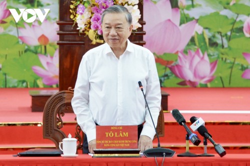 Una oportunidad histórica para “rediseñar” un sistema de gobierno más ágil, afirma Secretario General del PCV - ảnh 1