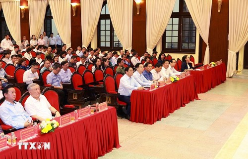 Clausura de la Conferencia Nacional sobre el funcionamiento de las organizaciones del Partido y las autoridades a nivel comunal - ảnh 1
