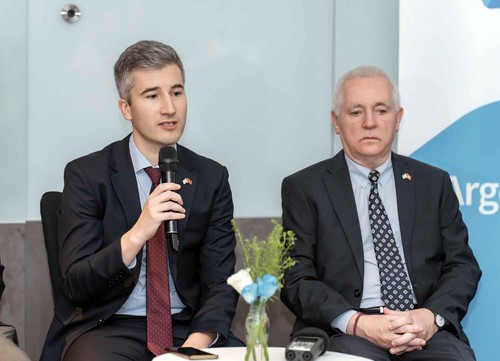 Vietnam, socio primordial en la política de integración internacional de Argentina - ảnh 1