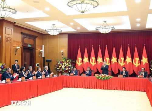 Vietnam reafirma su compromiso con el socialismo y la senda de Renovación - ảnh 2