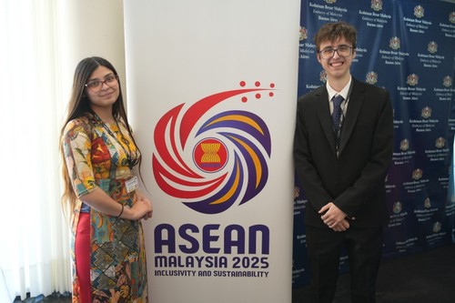Estudiantes argentinos premiados por representar a Vietnam en el Modelo ASEAN - ảnh 1