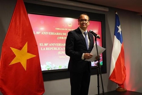 Acto en Santiago de Chile conmemora 80 años de la independencia de Vietnam - ảnh 2