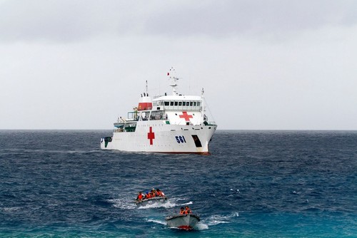 Hospital flotante: un puente entre la tierra firme y las islas remotas en Vietnam - ảnh 4
