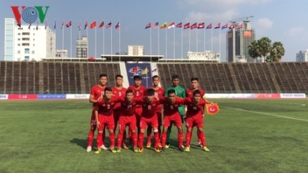 Vietnam encabeza el grupo A del Campeonato de fútbol regional sub-22 - ảnh 1