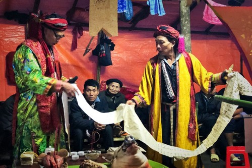 Ritual de “madurez” de la etnia Dao en Lao Cai - ảnh 6