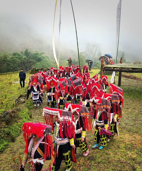 Ritual de “madurez” de la etnia Dao en Lao Cai - ảnh 8