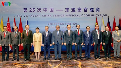 Realizan 25 sesión de Consulta Asean-China - ảnh 1