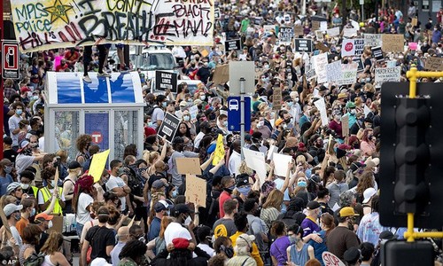 Estados Unidos: actividades conmemorativas por asesinato de hombre afroestadounidense - ảnh 1