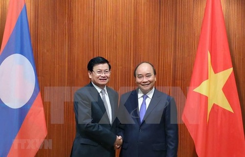 Laos y Vietnam fortalecen relaciones - ảnh 1