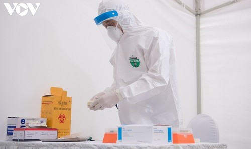 Vietnam por acelerar la producción del test rápido de antígenos - ảnh 1