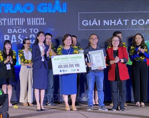 Otorgan premios del concurso STARTUP WHEEL 2020  - ảnh 1