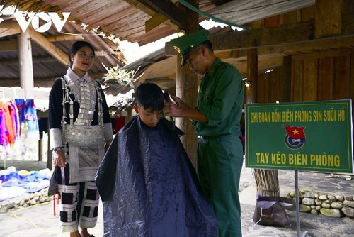 Belleza sencilla de la aldea fronteriza de Sin Suoi Ho  - ảnh 17