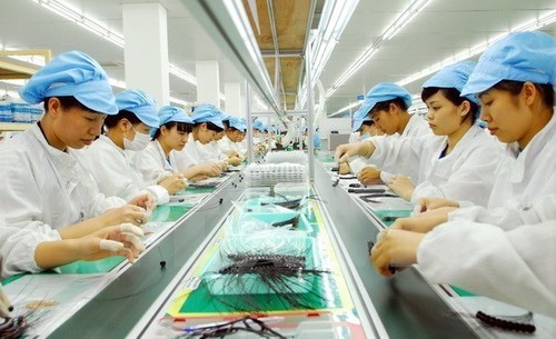 Reajuste de tasas de cambio busca estabilizar macroeconomía en Vietnam - ảnh 1