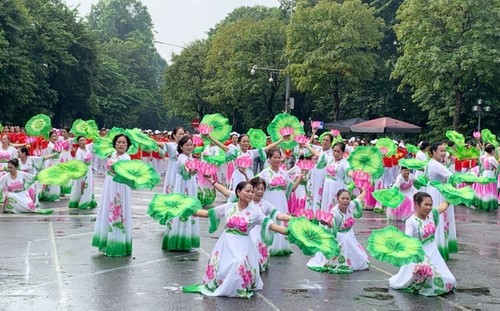 Vietnam celebra Día Internacional de las Personas de Edad - ảnh 5