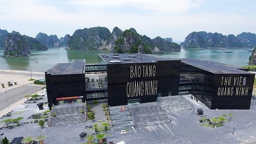 Bahía de Ha Long entre los 25 mejores destinos del mundo - ảnh 11