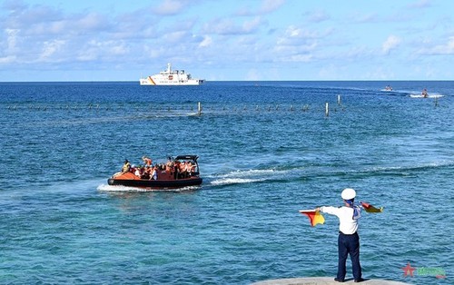 Finaliza la 11ª misión a la isla Truong Sa y la plataforma DK1 - ảnh 1