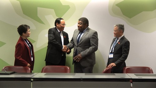 Vicepresidente de Asamblea Nacional se reúne con secretario general de la UIP - ảnh 1