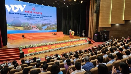 Ninh Binh aspira a ser polo de crecimiento del sur del delta del río Rojo para 2030 - ảnh 1