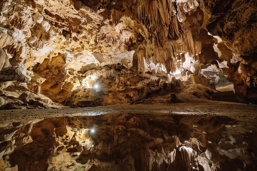 Cat Ba, tierra de cuevas mágicas - ảnh 2