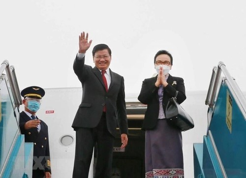 Máximo dirigente de Laos inicia visita de Estado a Vietnam - ảnh 1