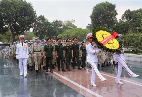 Militares vietnamitas listos para misiones de mantenimiento de paz de la ONU - ảnh 1