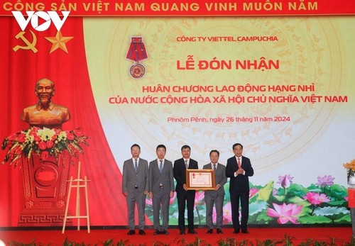 Empresas vietnamitas contribuyen a fortalecer la amistad entre Vietnam y Camboya - ảnh 1